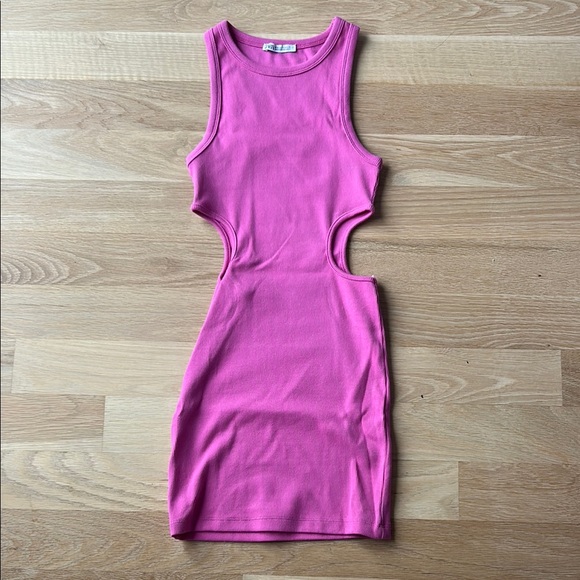 Zara Dresses & Skirts - Zara Fuchsia Ribbed Dress Size S